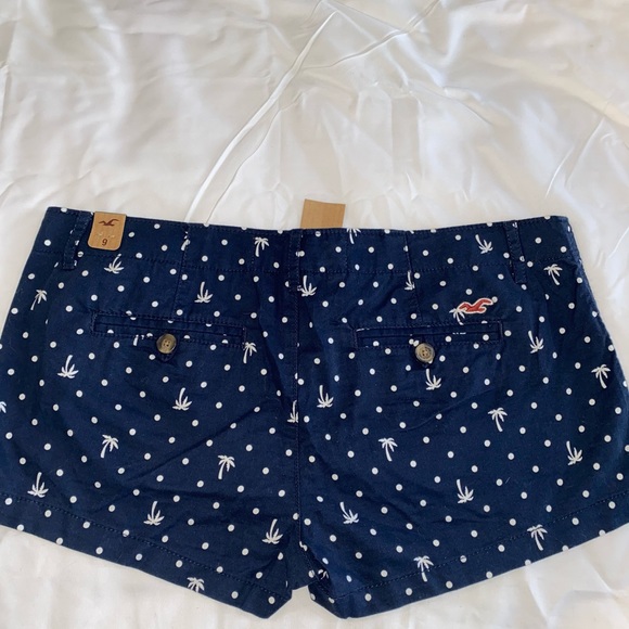 Blue hollister shorts - Picture 2 of 3